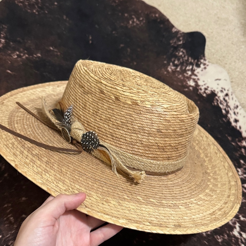 Bullhide Stylish Straw Hat with Feather Accent